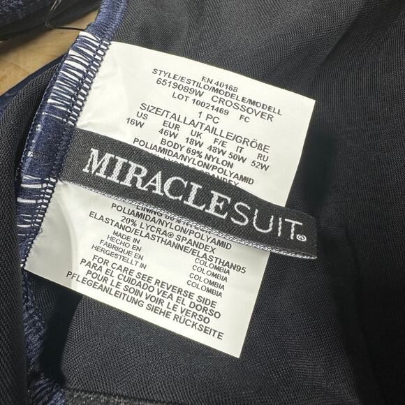 Miraclesuit Plus Size Crossover One Piece Swimsuit Midnight Blue Women's Sz 16W - Picture 4 of 8